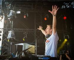 Armin van Buuren - A State Of Trance Episode 732