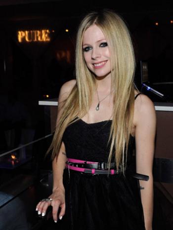 Avril Lavigne - Wish You Were Here